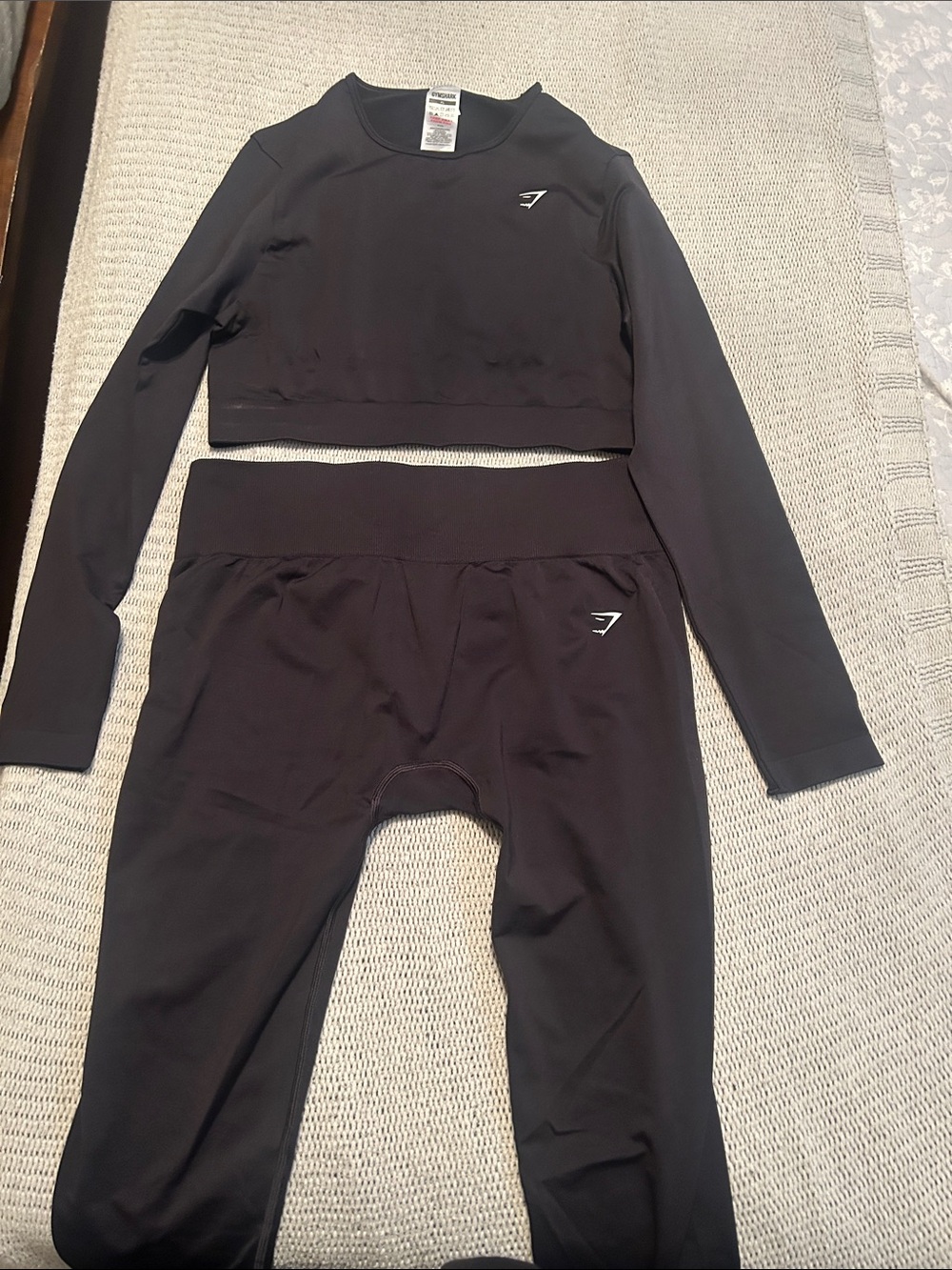 Gymshark  Black Performance Leggings w matching top!
